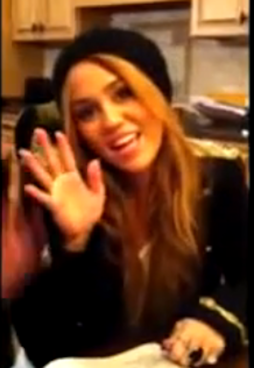 Miley_Cyrus_Dec27news.png